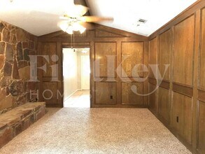 4026 Cedar Creek Dr in Garland, TX - Building Photo - Building Photo