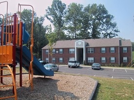 Cypress Creek Apartments in Cookeville, TN - Building Photo