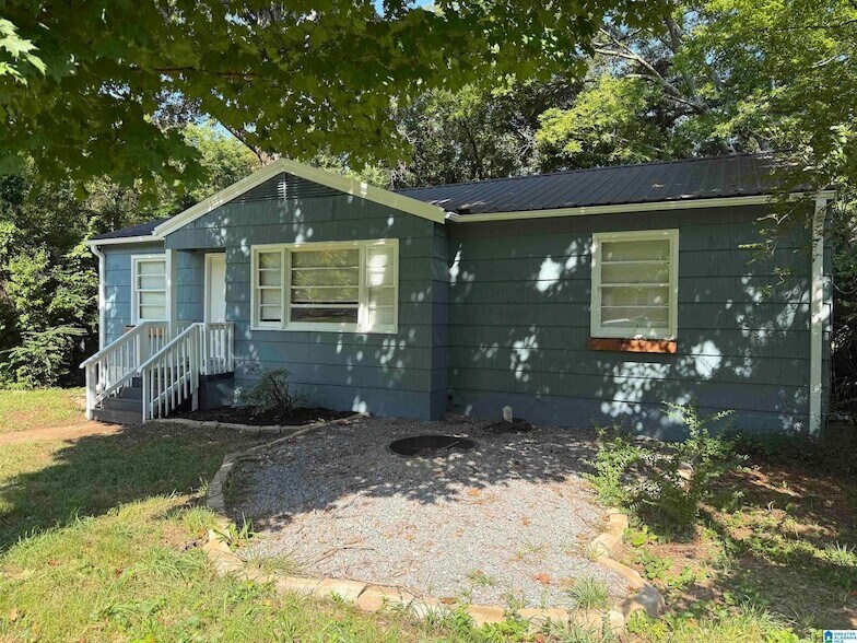 8432 9th Ave S in Birmingham, AL - Building Photo