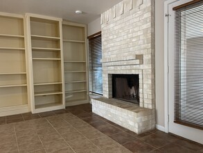 13830 Gunwale Dr in Corpus Christi, TX - Building Photo - Building Photo