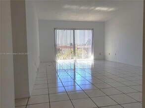 7705 Camino Real in Coral Gables, FL - Building Photo - Building Photo