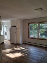 39 Pine Grove Ave in Glenburn, ME - Building Photo - Building Photo