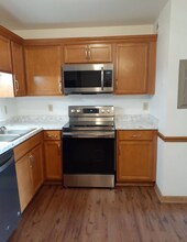 370 Jack Miller Blvd-Unit -Unit D in Clarksville, TN - Building Photo - Building Photo