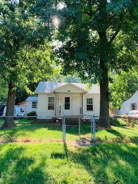 814 N Warren Ave in Springfield, MO - Building Photo - Building Photo