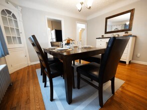 3682 Glencairn Rd, Unit 1st Floor in Shaker Heights, OH - Building Photo - Building Photo