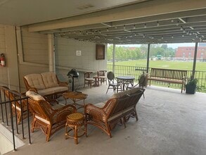 Garden Ave Apartments in Webster Groves, MO - Building Photo - Building Photo