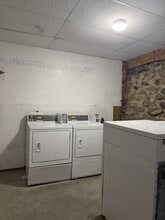 375 Elm St, Unit 3R in Fitchburg, MA - Building Photo - Building Photo