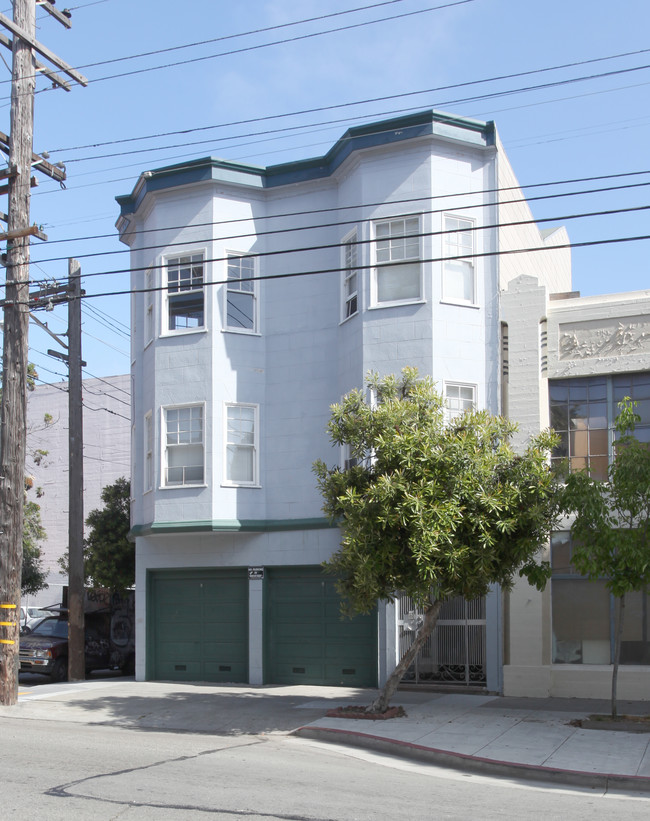 1564 15th St in San Francisco, CA - Foto de edificio - Building Photo