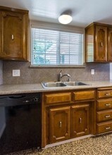 473 E Mesa Ave in Fresno, CA - Building Photo - Building Photo