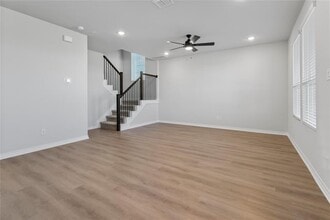 241 Leeland Dr in Liberty Hill, TX - Building Photo - Building Photo