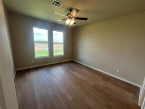 8313 NW 163rd Ter in Edmond, OK - Building Photo - Building Photo