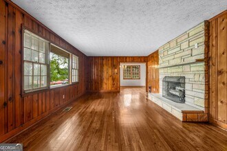 1930 Hollywood Rd NW in Atlanta, GA - Building Photo - Building Photo
