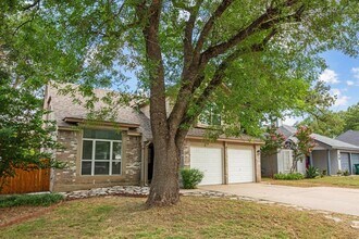 1108 Forest Oaks Path in Cedar Park, TX - Foto de edificio - Building Photo
