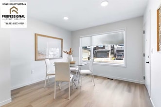 7462 Klapstein Cres SW in Edmonton, AB - Building Photo - Building Photo