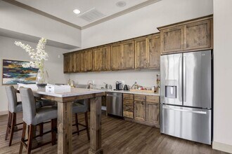 Renaissance at North Bend in Austin, TX - Foto de edificio - Building Photo