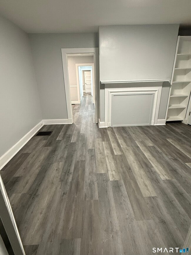 36 Carver St in Bridgeport, CT - Building Photo - Building Photo