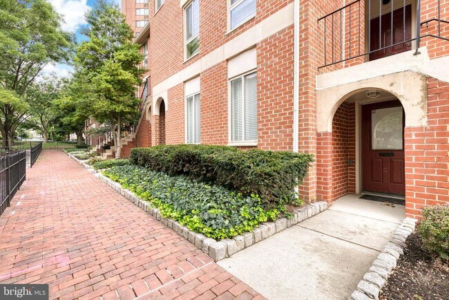 6 Andrew Pl in Baltimore, MD - Building Photo - Building Photo