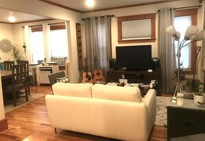 17 Adams St, Unit 1 in Arlington, MA - Building Photo