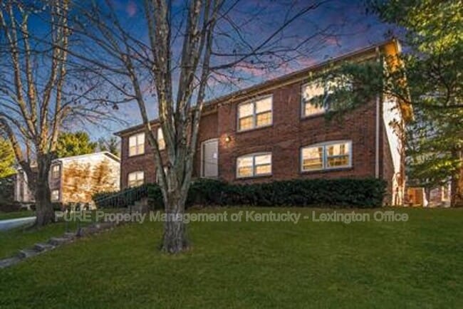 property at 3736 Camelot Dr