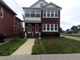 328 E 6th St, Unit 326 1st fr in Erie, PA - Building Photo