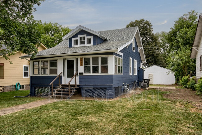 property at 4938 Erskine St
