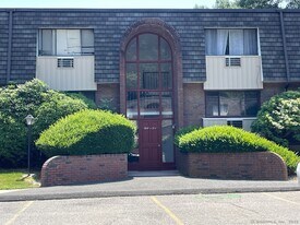 309 High Path Rd in Windsor, CT - Building Photo