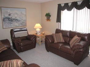Terraceview Apartments in Toledo, OH - Foto de edificio - Building Photo