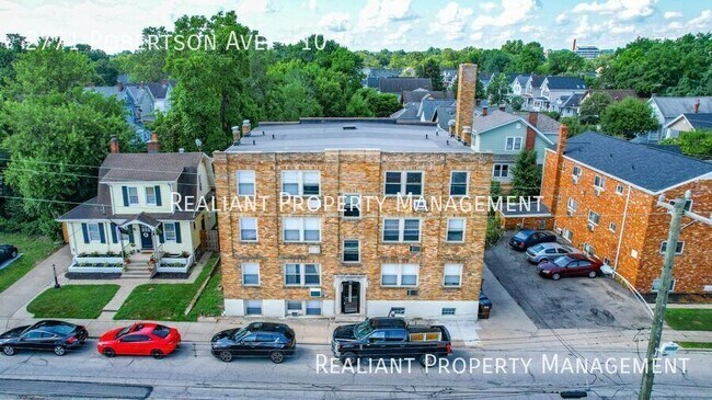 property at 2771 Robertson Ave