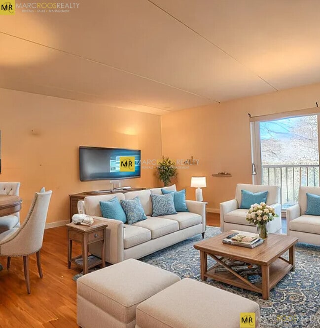 property at 40 Broadlawn Dr