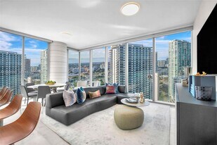 700 NE 26th Terrace, Unit 2906 in Miami, FL - Building Photo