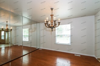 1036 Treeline Ct in Ballwin, MO - Building Photo - Building Photo