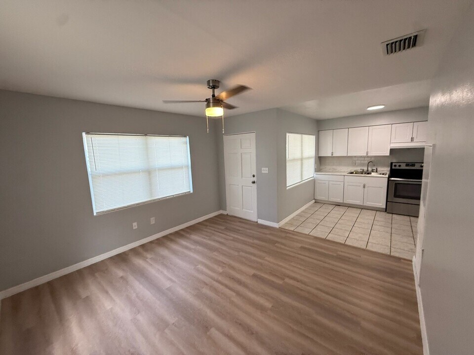 3008 E Jefferson St in Orlando, FL - Building Photo