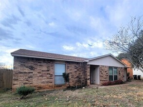 7724 Val Verde Dr in Fort Worth, TX - Building Photo - Building Photo
