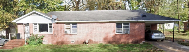 property at 814 E Baldwin Ave