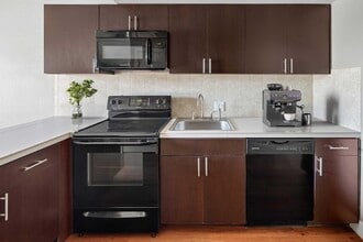 Parkway Flats in Longmont, CO - Foto de edificio - Building Photo