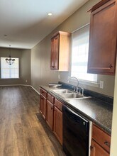 1017 Fairbank Ln in Chelsea, AL - Foto de edificio - Building Photo