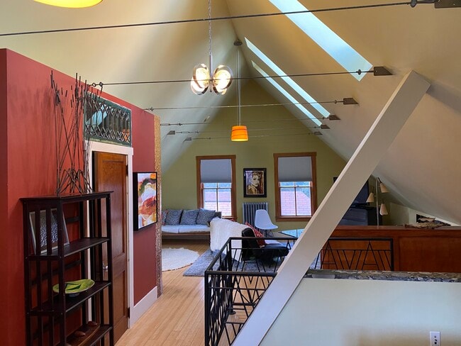 285 Norwood Ave