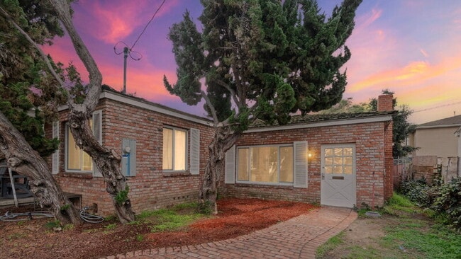 property at 576 Garrett Ave