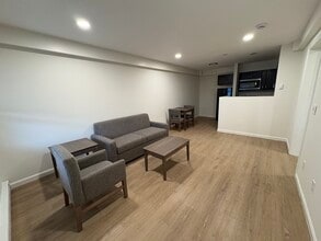 Pleasant Hill Apartments in Amherst, MA - Building Photo - Building Photo