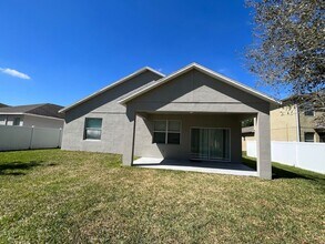 15460 Fort Clatsop Crescent in Winter Garden, FL - Building Photo - Building Photo