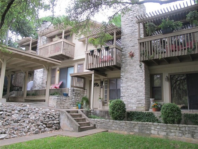 property at 6905 Thorncliffe Dr