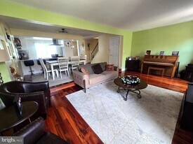 4453 Edan Mae Ct in Annandale, VA - Building Photo