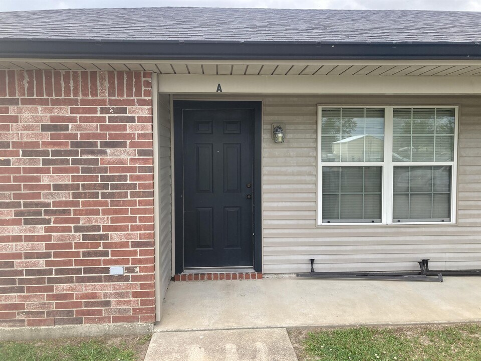 6137 Evelyn St in Lake Charles, LA - Building Photo