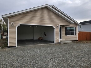 4036 W Marble Way in Wasilla, AK - Building Photo - Building Photo