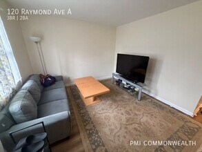 120 Raymond Ave in Charlottesville, VA - Building Photo - Building Photo