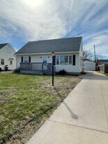 1422 9th St NW in Cedar Rapids, IA - Building Photo