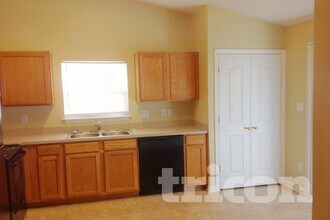 516 Lightspun Ln in Charlotte, NC - Building Photo - Building Photo