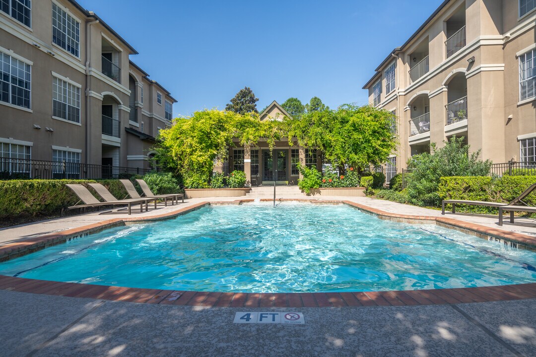 The Boulevard in Houston, TX - Building Photo