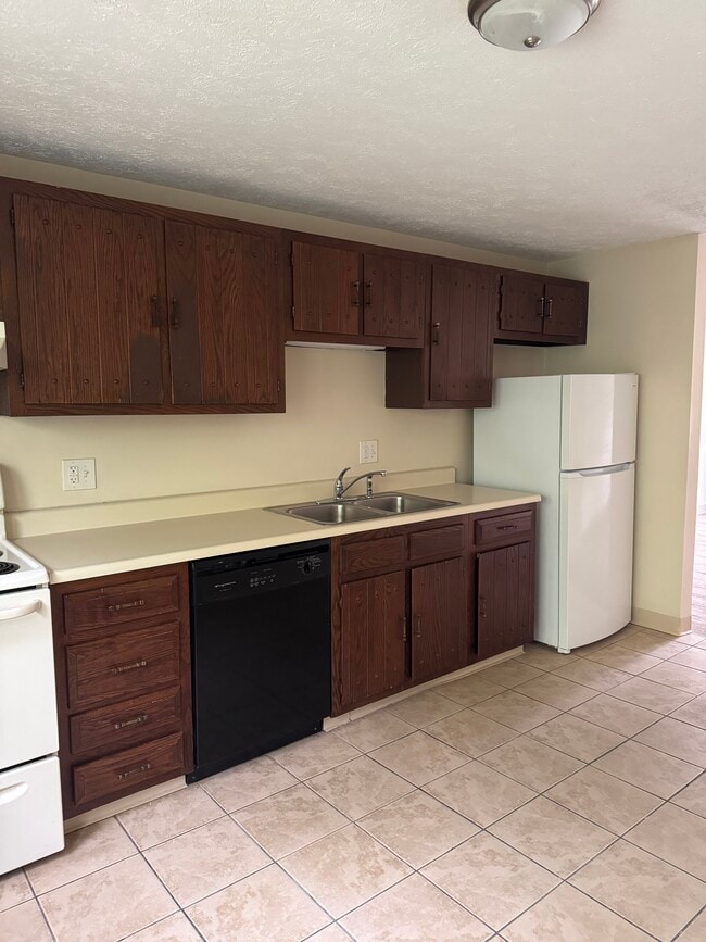 property at 60 Briarwood Dr