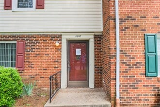 11018 Hunter Trail Ln in Charlotte, NC - Building Photo - Building Photo
